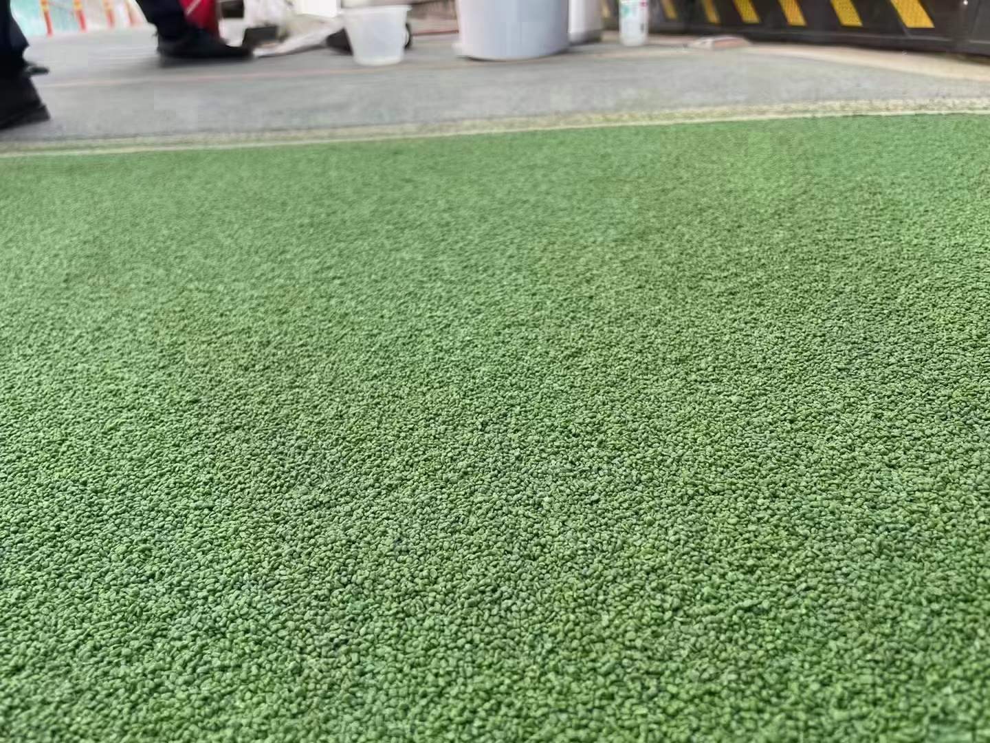 陶瓷顆粒防滑路面.jpg